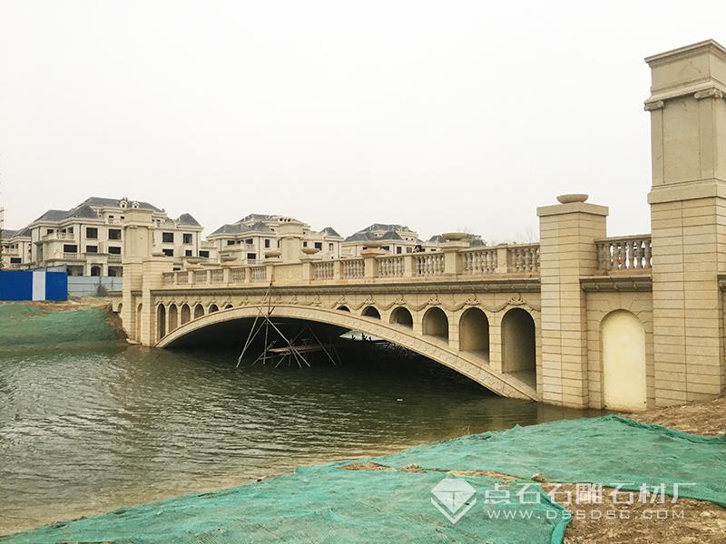 9ad121559d14f86ddda0b5a6170e8a89 黄金麻欧式桥梁石材装饰